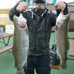 としまえんフィッシングエリア 釣果