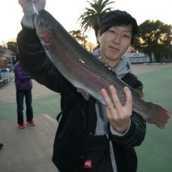 としまえんフィッシングエリア 釣果