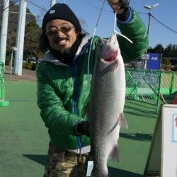 としまえんフィッシングエリア 釣果