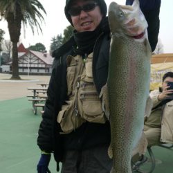 としまえんフィッシングエリア 釣果