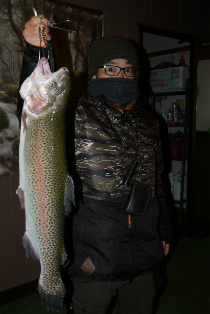 としまえんフィッシングエリア 釣果