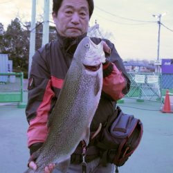 としまえんフィッシングエリア 釣果