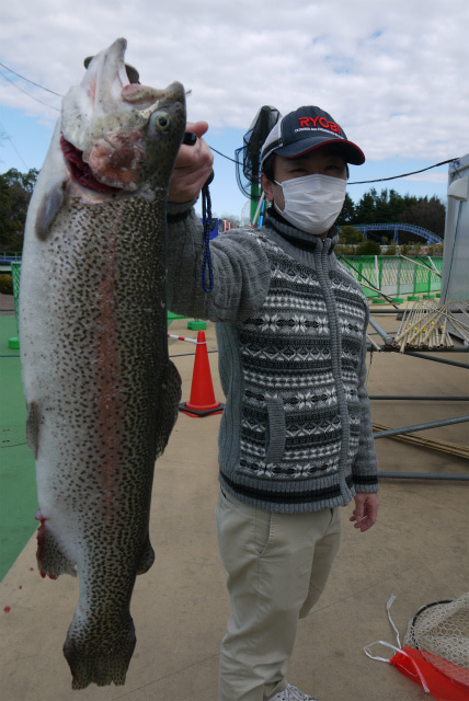 としまえんフィッシングエリア 釣果