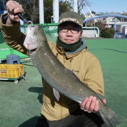 としまえんフィッシングエリア 釣果