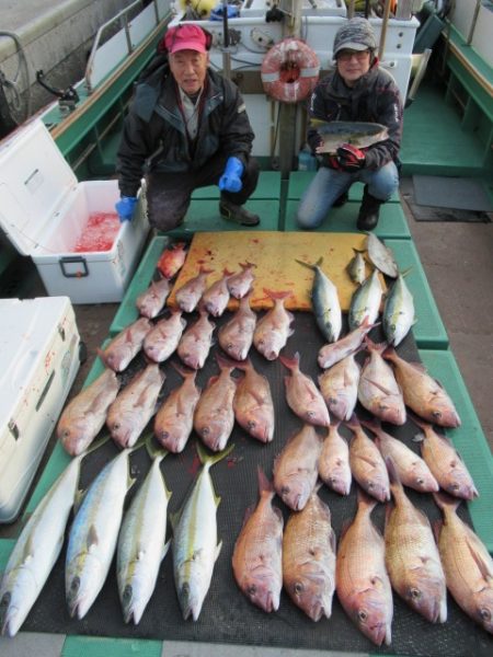 真祐丸 （しんゆうまる） 釣果