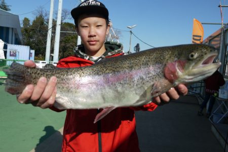 としまえんフィッシングエリア 釣果