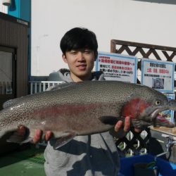 としまえんフィッシングエリア 釣果