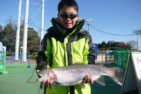 としまえんフィッシングエリア 釣果