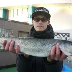 としまえんフィッシングエリア 釣果