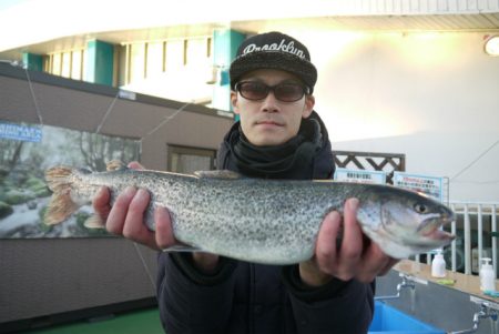 としまえんフィッシングエリア 釣果