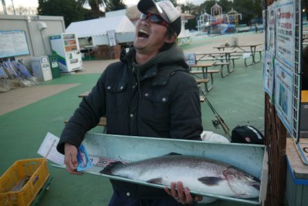 としまえんフィッシングエリア 釣果