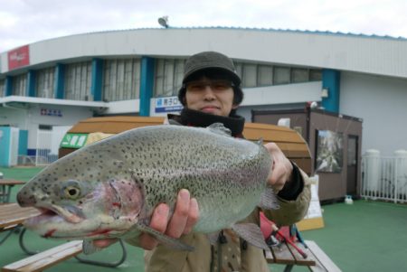 としまえんフィッシングエリア 釣果