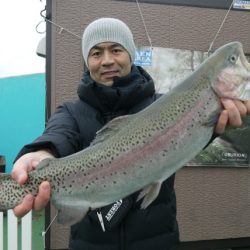 としまえんフィッシングエリア 釣果