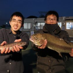 としまえんフィッシングエリア 釣果