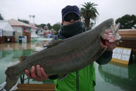 としまえんフィッシングエリア 釣果