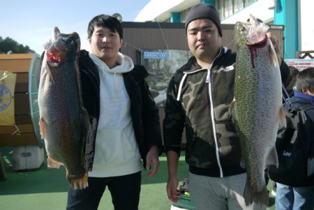 としまえんフィッシングエリア 釣果