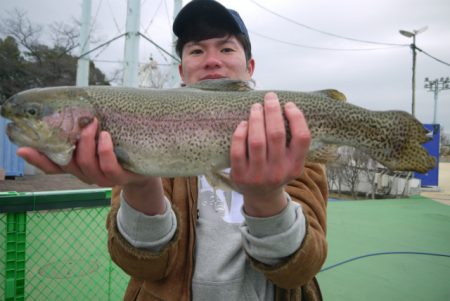 としまえんフィッシングエリア 釣果