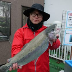 としまえんフィッシングエリア 釣果