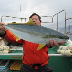 真祐丸 （しんゆうまる） 釣果