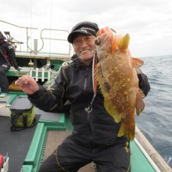 真祐丸 (しんゆうまる) 釣果