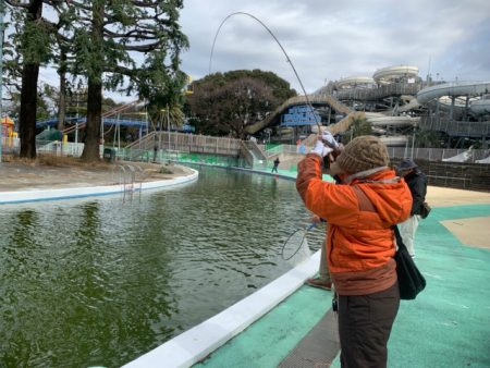 としまえんフィッシングエリア 釣果
