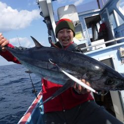 ビンチョウマグロジギング