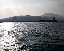 西大分の白灯台にて