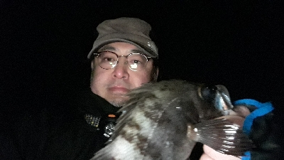 沖堤防で半夜釣り