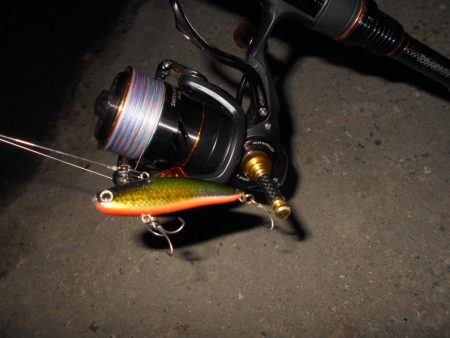 沈みテトラ付近でヒット