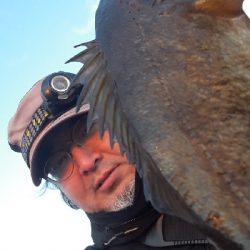 沖堤防で半夜釣り