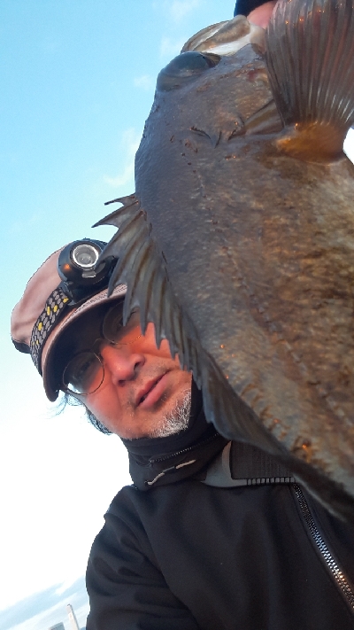 沖堤防で半夜釣り