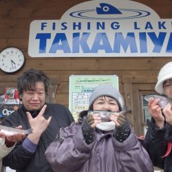 フィッシングレイクたかみや 釣果