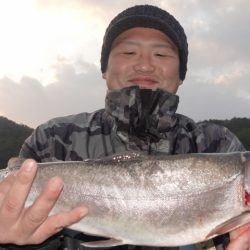フィッシングレイクたかみや 釣果