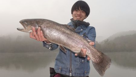 フィッシングレイクたかみや 釣果