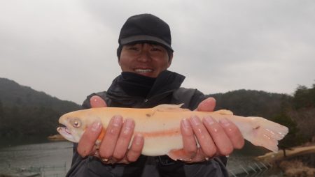 フィッシングレイクたかみや 釣果