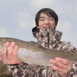 フィッシングレイクたかみや 釣果