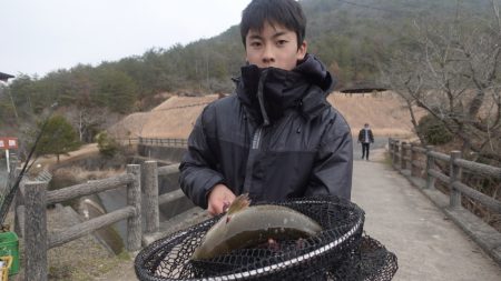 フィッシングレイクたかみや 釣果