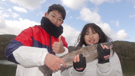 フィッシングレイクたかみや 釣果
