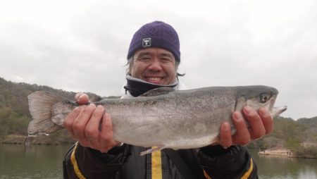 フィッシングレイクたかみや 釣果