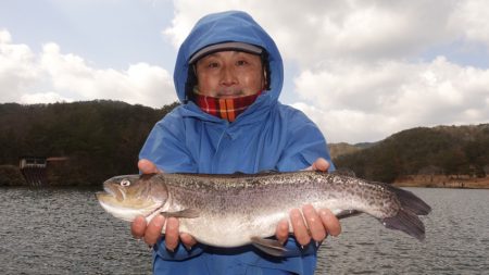 フィッシングレイクたかみや 釣果