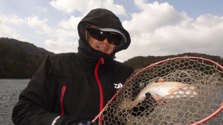 フィッシングレイクたかみや 釣果