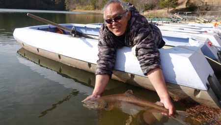 フィッシングレイクたかみや 釣果