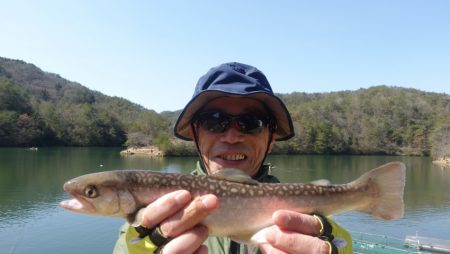 フィッシングレイクたかみや 釣果