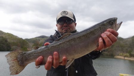フィッシングレイクたかみや 釣果