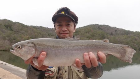 フィッシングレイクたかみや 釣果