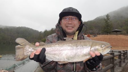 フィッシングレイクたかみや 釣果