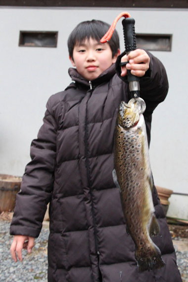 小菅トラウトガーデン 釣果