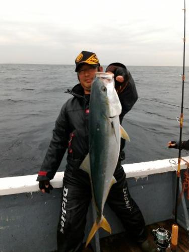 ファイヤードルフィン 釣果