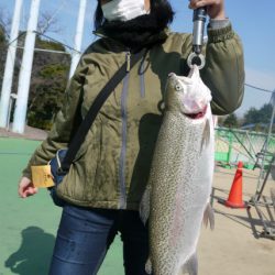 としまえんフィッシングエリア 釣果