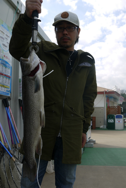 としまえんフィッシングエリア 釣果